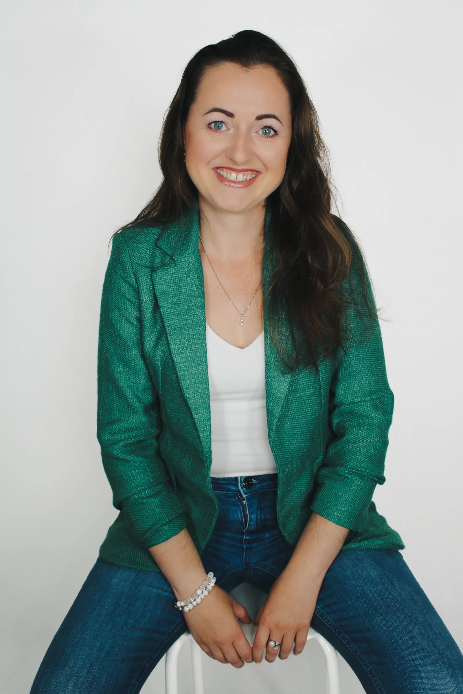 Lucie Francová v zeleném saku